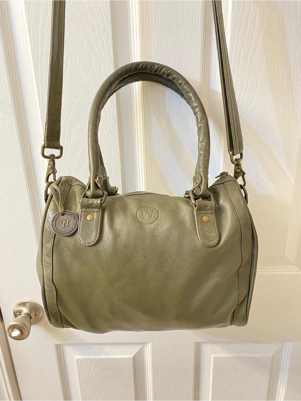 Wanderers the Bordeaux bag, wanderers travel Crossbody/satchel bag great shape